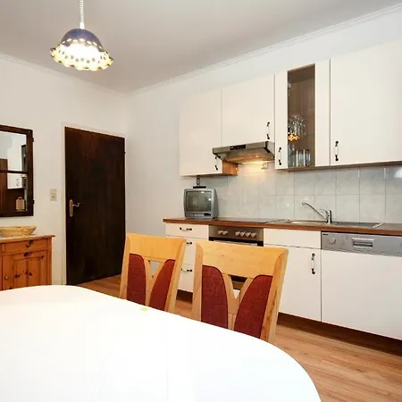Pilsachhof 3*
